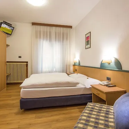 Hotel Garnì Ai Serrai Rocca Pietore