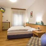 Hotel Garni Ai Serrai Rocca Pietore