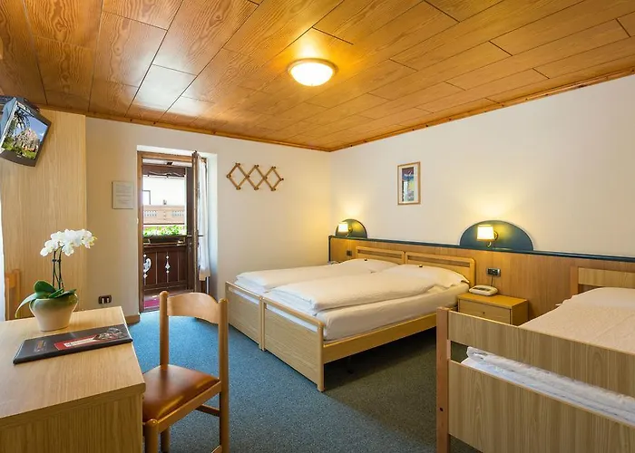 Garni Ai Serrai Hotel 3*